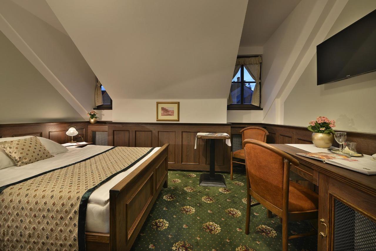 Hluboká nad Vltavou Hotel Podhrad מראה חיצוני תמונה