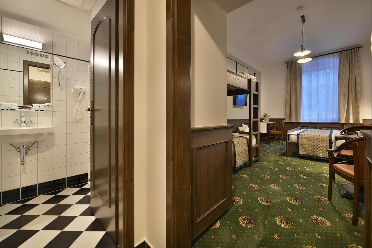 Hluboká nad Vltavou Hotel Podhrad מראה חיצוני תמונה