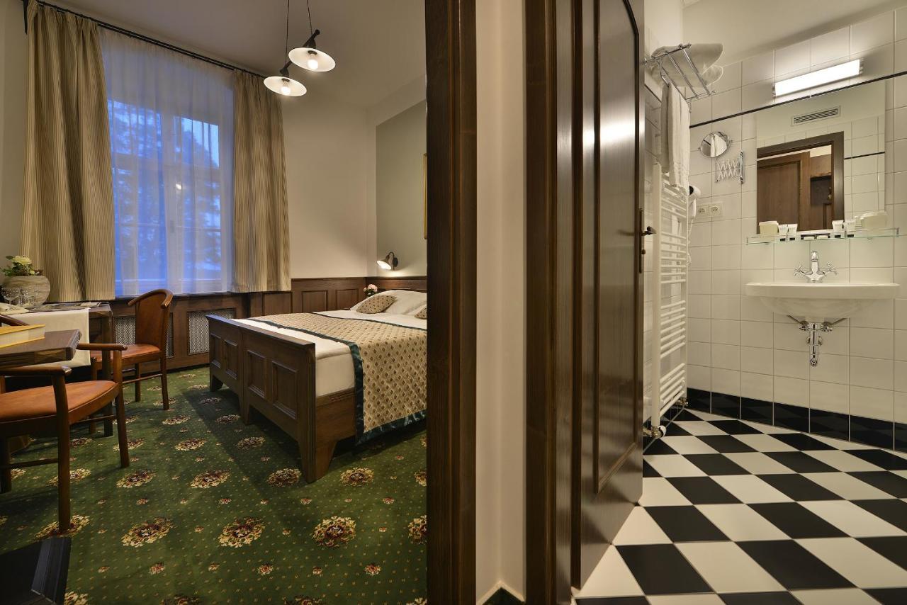 Hluboká nad Vltavou Hotel Podhrad מראה חיצוני תמונה
