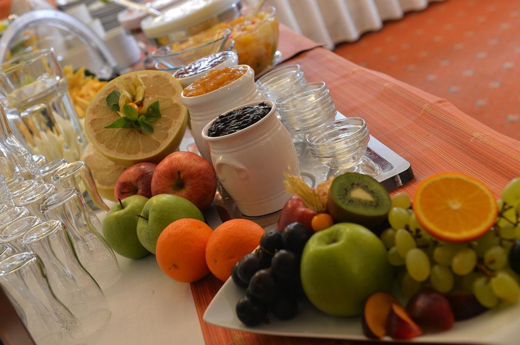 Hluboká nad Vltavou Hotel Podhrad מראה חיצוני תמונה