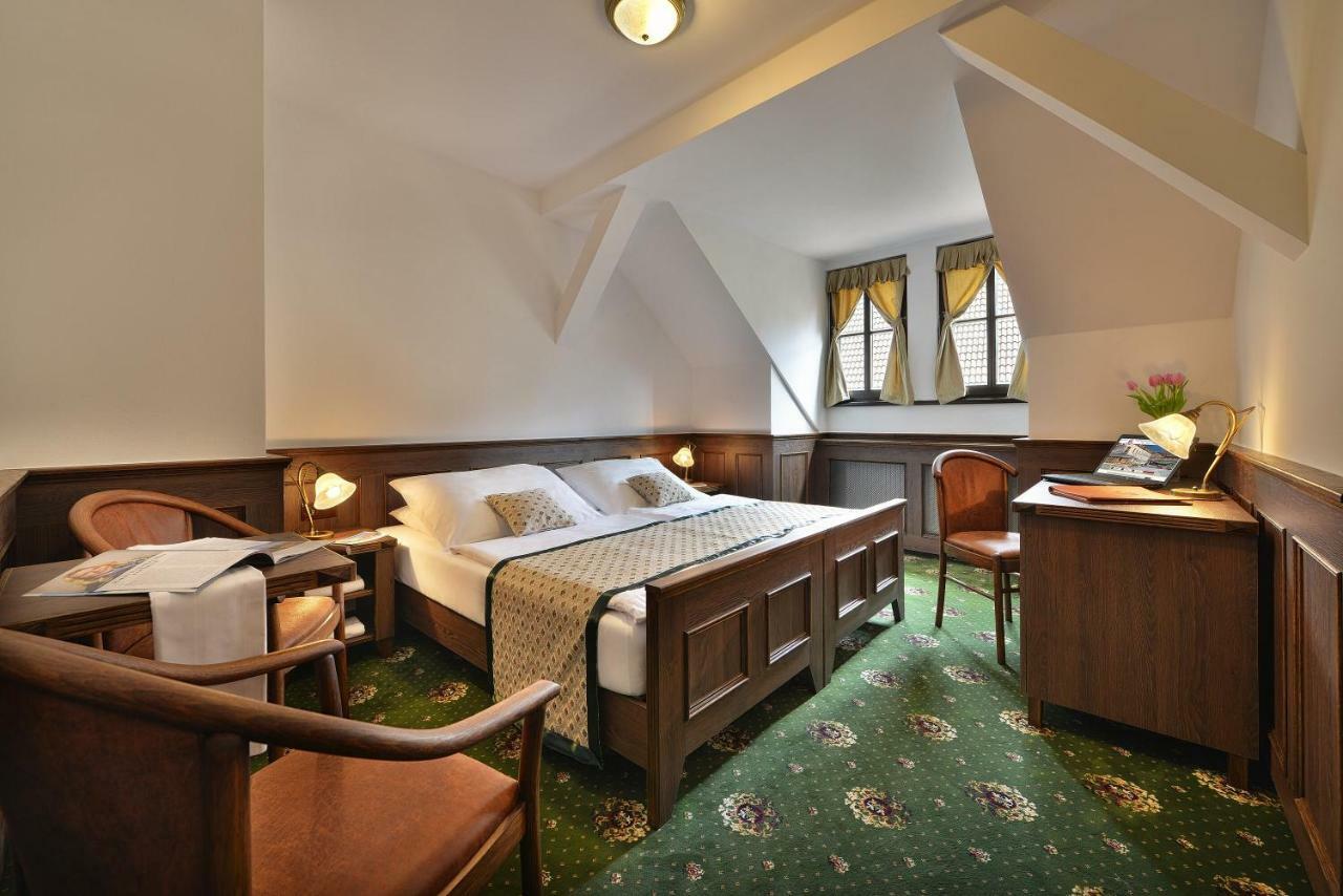 Hluboká nad Vltavou Hotel Podhrad מראה חיצוני תמונה